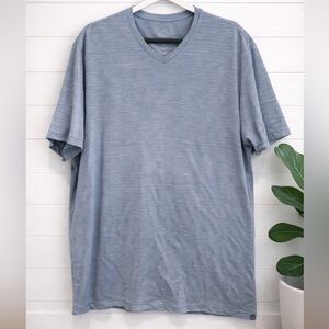 🩵👉♥️Men’s Even Tide XL Blue V-Neck Striped T-Shirt Casual Lightweight Tee